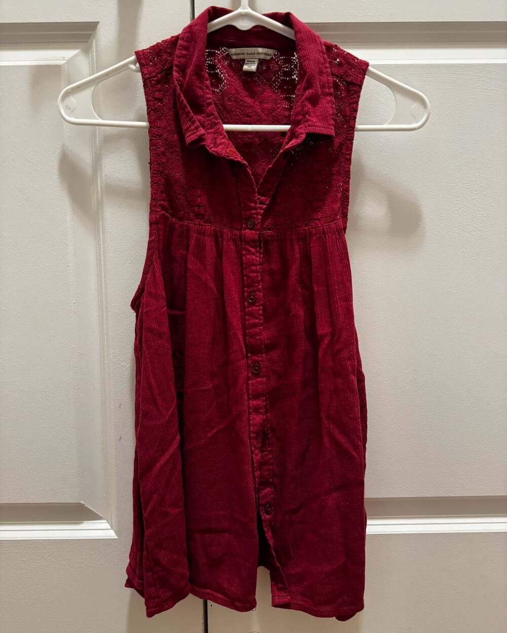 American Eagle Outfitters Burgundy Lace-Back Sleeveless Button-Down Babydoll Min